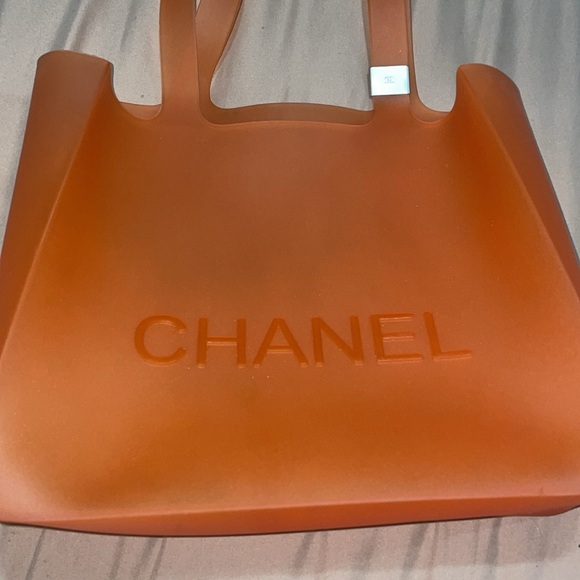 Chanel Jelly Tote - Picture 2 of 9